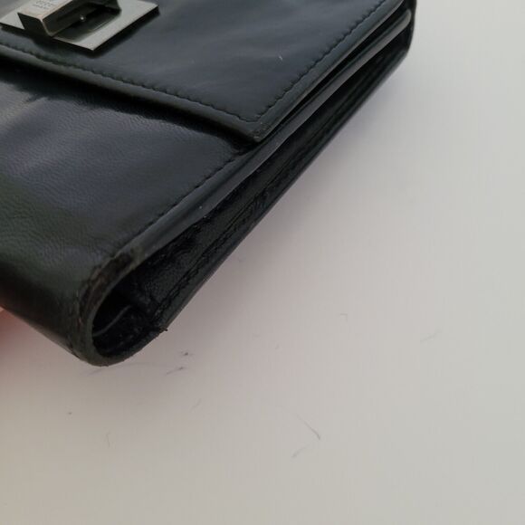 GUCCI Turnlock Leather Card Bill Wallet Medium Monogram Tifold Black Unisex - Picture 13 of 14